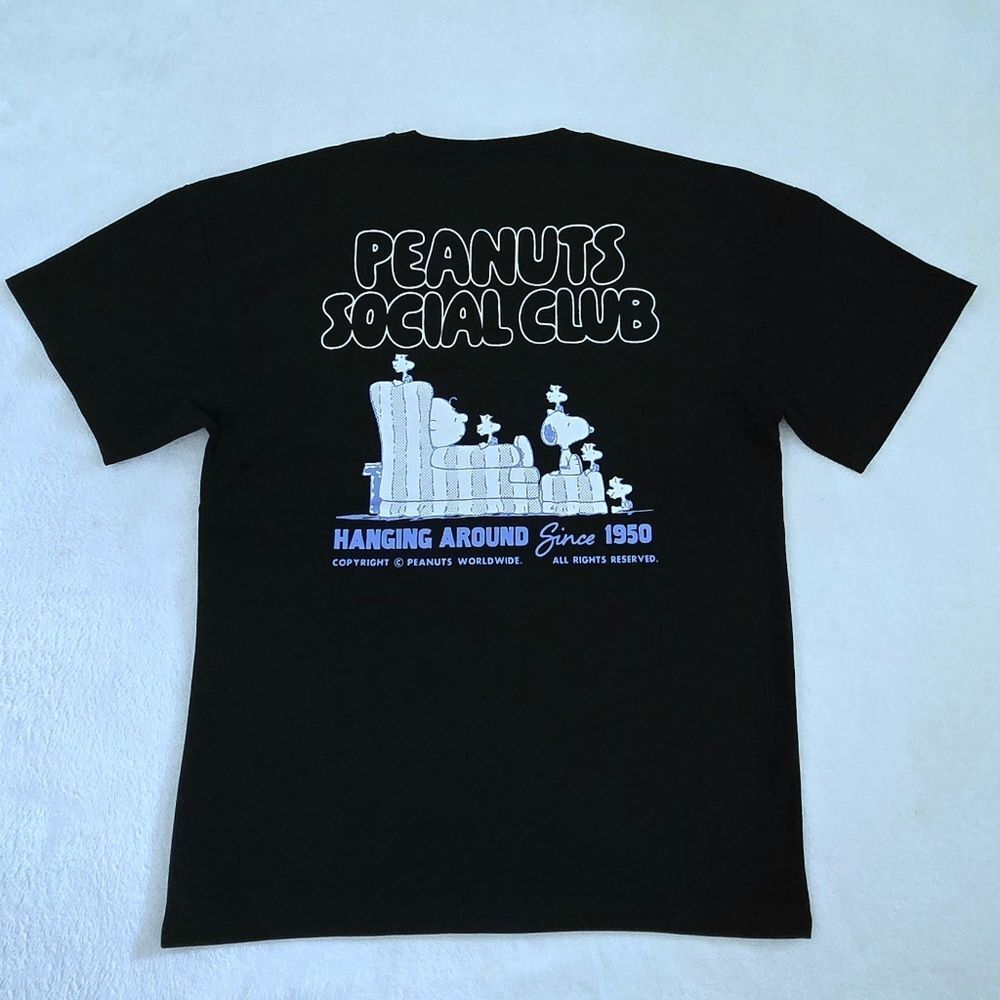 Peanuts "Peanuts Social Club" Graphic Tee👕 - NWT